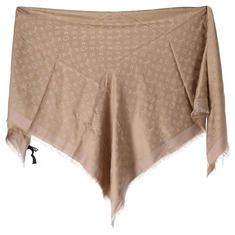 Foulard femme beige : Châle Monogram .